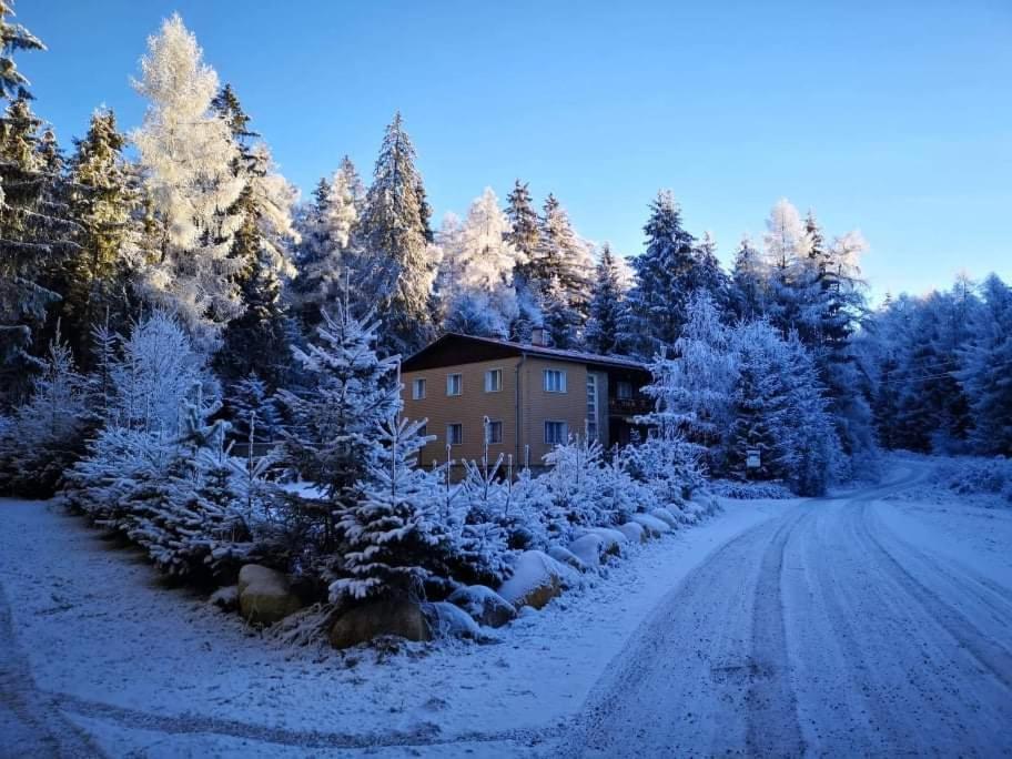 Horska Chata Ziaranka Liptovský Mikuláš Exteriör bild